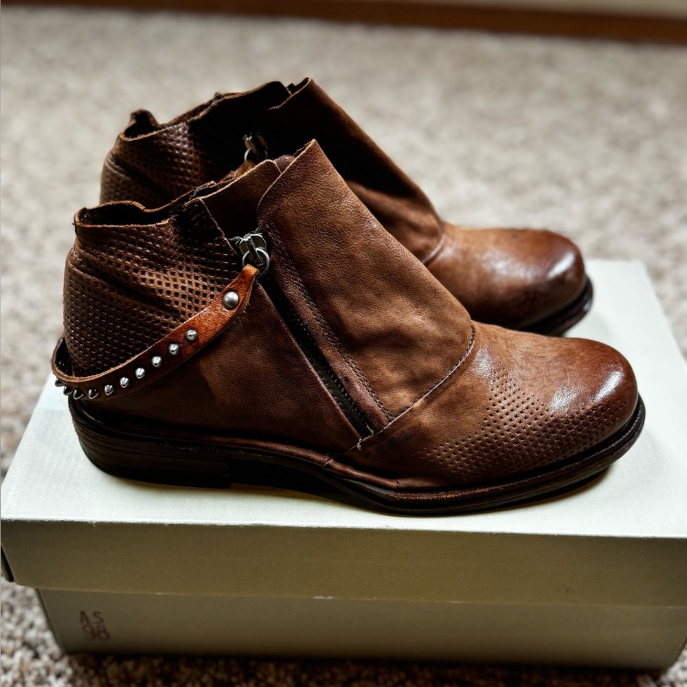 A.S.98 Art 706206 
Calvados/Natural
Brown Leather Ankle Boots w/ Studded Strap